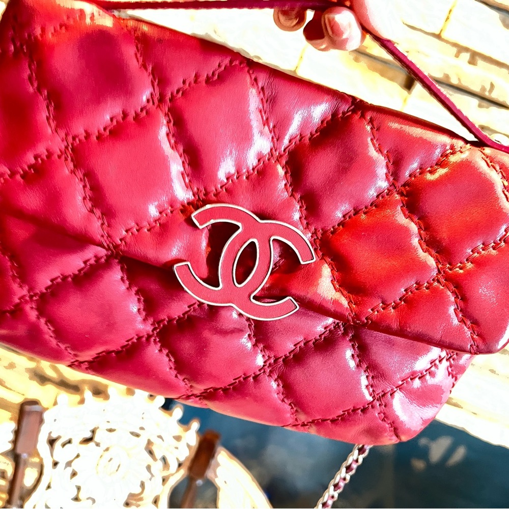 Chanel Burgundy Quilted Shoulder Bag - Picture 11 of 16